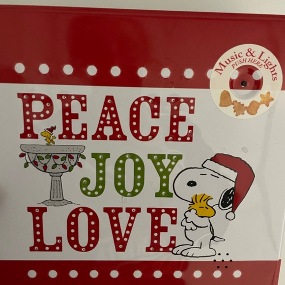 Charlie Brown Christmas Cookie Tin Box - Picture 3 of 8